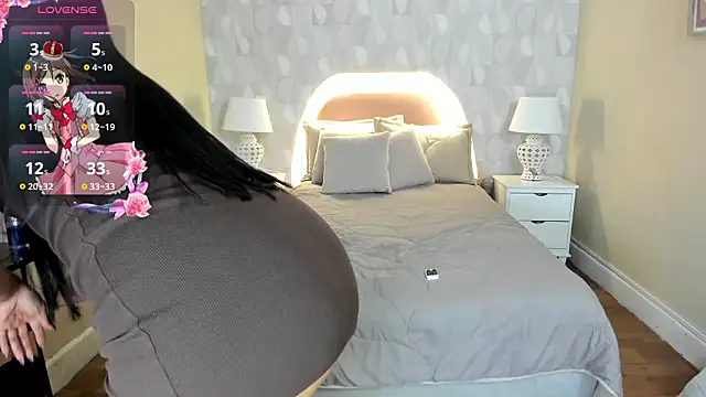 isabella milf  online show from February 19, 7:11 pm