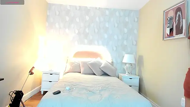 isabella milf  online show from March 8, 12:08 pm