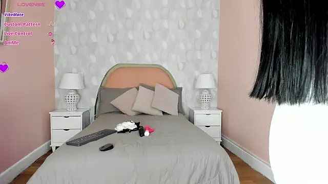 Snapshot of isabella_milf_ chatting on April 19, 12:06 pm isabella milf online show from April 19, 12:06 pm