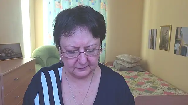 Margo Moll online show from December 14, 9:37 am