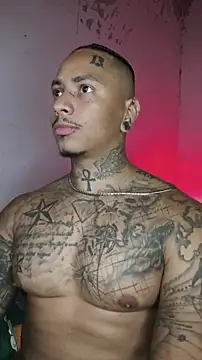 Snapshot of David_tatto1 chatting on February 27, 3:18 am David tatto1 online show from February 27, 3:18 am