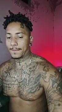 Snapshot of David_tatto1 chatting on February 18, 4:54 am David tatto1 online show from February 18, 4:54 am