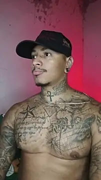 Snapshot of David_tatto1 chatting on February 24, 3:18 am David tatto1 online show from February 24, 3:18 am