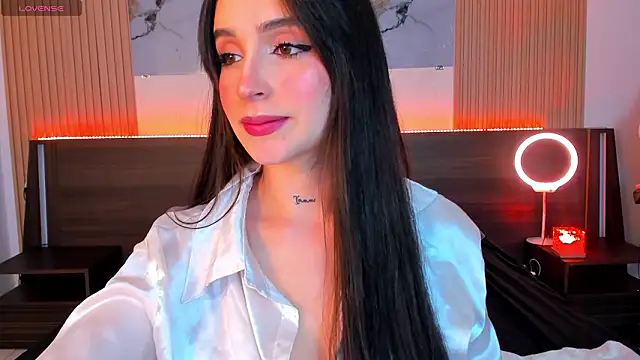 samanthaa moon online show from February 3, 12:32 am