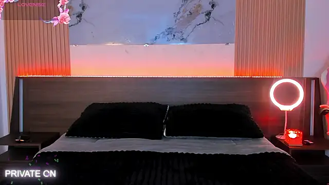 samanthaa moon online show from February 17, 1:25 am