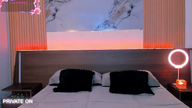 samanthaa moon online show from March 22, 10:44 pm