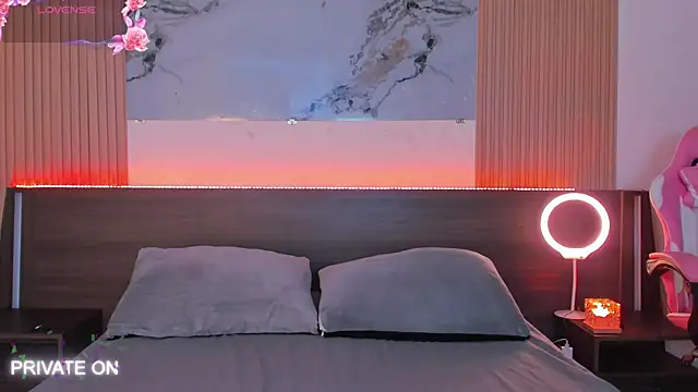 samanthaa moon online show from February 23, 11:49 pm