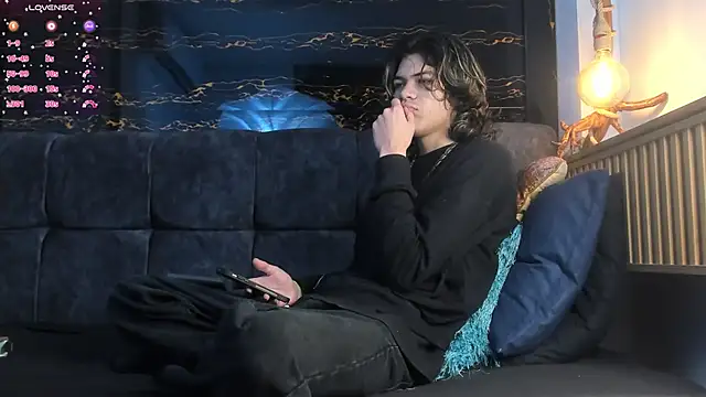 Diamond twink online show from November 6, 3:43 am