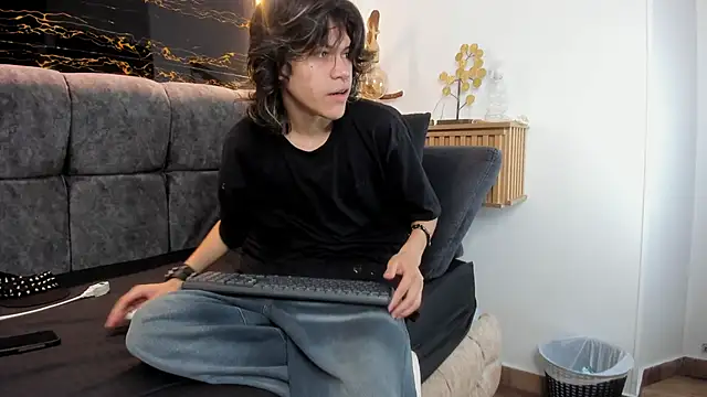 Diamond twink online show from March 20, 1:45 pm