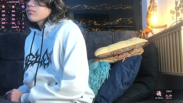 Diamond twink online show from November 20, 4:24 am