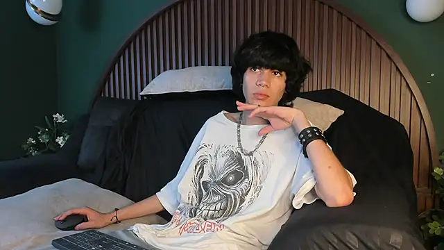 Diamond twink online show from July 19, 9:17 am