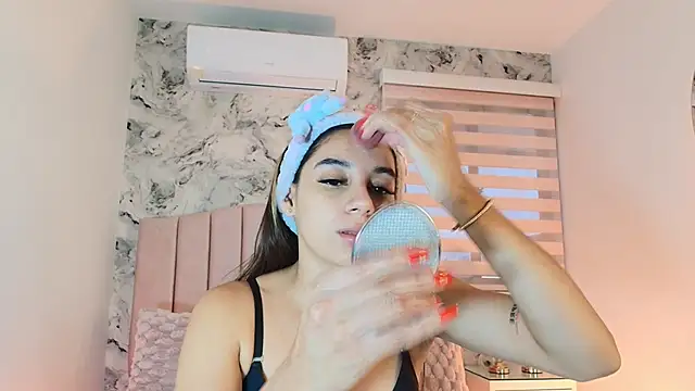 celeste moonx online show from November 10, 12:10 pm