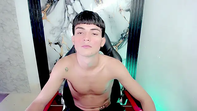 Thommy cute online show from December 1, 4:46 am