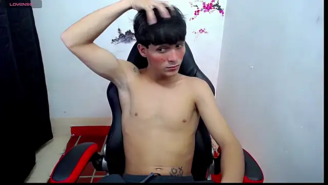 Thommy cute online show from October 31, 1:24 am