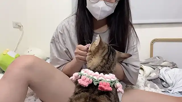 LHeart online show from September 15, 3:01 pm