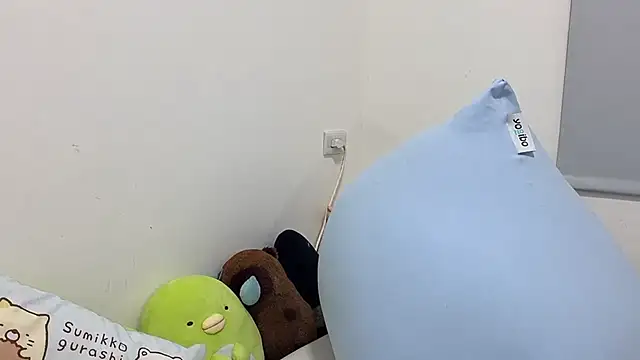 LHeart online show from April 11, 3:16 pm