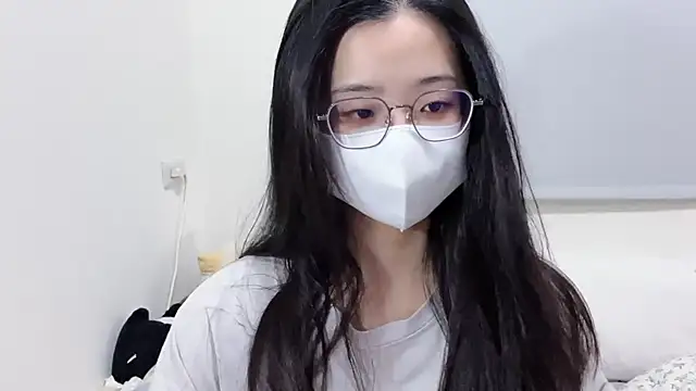 LHeart online show from October 22, 2:05 pm