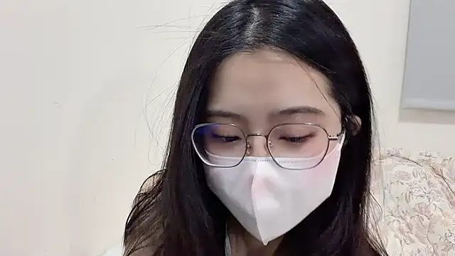 LHeart online show from February 28, 1:22 pm