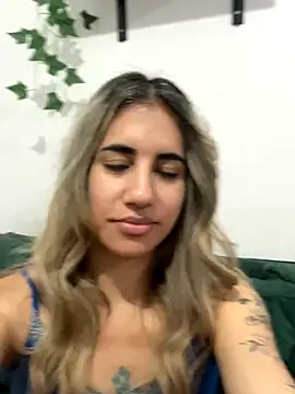 lushPeach online show from January 7, 3:55 am