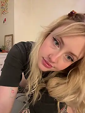 seeunexttuesday online show from March 30, 7:04 pm