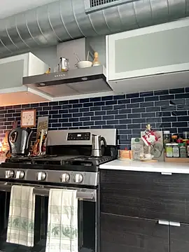 seeunexttuesday online show from September 14, 9:04 pm