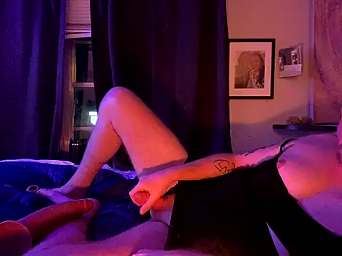 Snapshot of lilthicky352 chatting on October 3, 3:09 am lilthicky352 online show from October 3, 3:09 am
