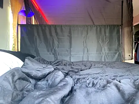 Snapshot of lilthicky352 chatting on November 5, 8:45 pm lilthicky352 online show from November 5, 8:45 pm