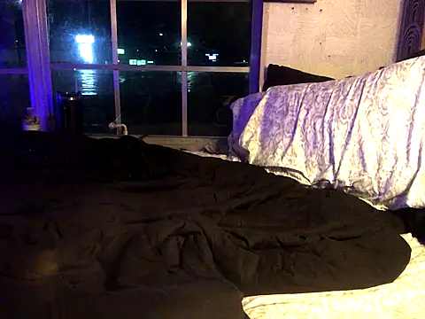 Snapshot of lilthicky352 chatting on November 10, 11:15 am lilthicky352 online show from November 10, 11:15 am