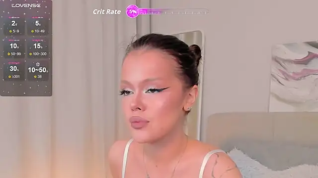 Snapshot of AnastasiaOcean chatting on October 18, 8:27 am AnastasiaOcean online show from October 18, 8:27 am