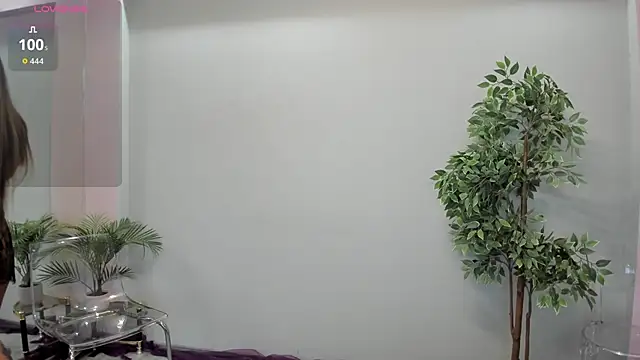 MayaHellen online show from November 5, 5:43 am