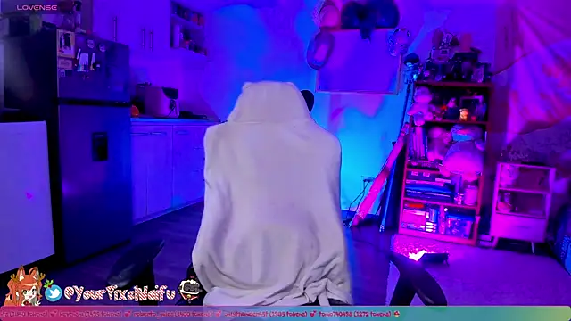 AlyssaRomanova online show from December 15, 4:18 am