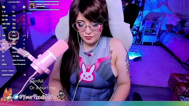 Snapshot of AlyssaRomanova chatting on September 29, 2:29 am AlyssaRomanova online show from September 29, 2:29 am