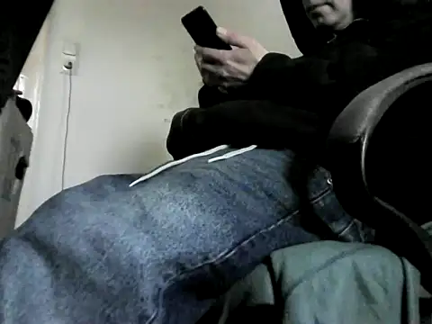 skateboy78 online show from February 17, 9:13 am