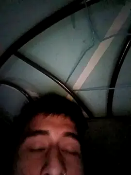 Snapshot of VicarioRair chatting on December 3, 9:20 am VicarioRair online show from December 3, 9:20 am