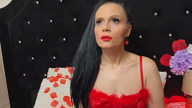 Sweeteest Julie online show from February 15, 12:33 am