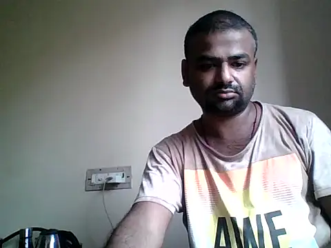 Snapshot of sree4143 chatting on December 5, 9:52 am sree4143 online show from December 5, 9:52 am