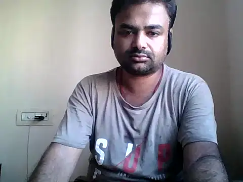 sree4143 online show from October 13, 3:41 am