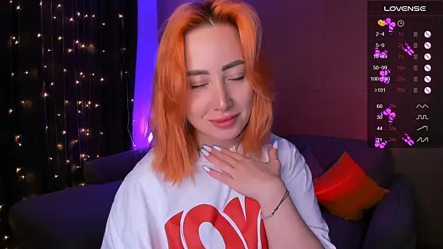 deboramoore online show from April 19, 1:50 am