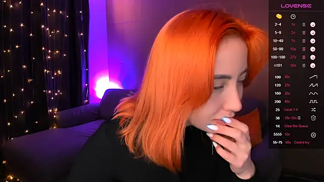 deboramoore online show from April 9, 2:13 am