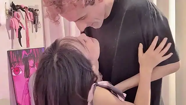 Snapshot of 19cmfuck18girl chatting on January 17, 4:21 pm 19cmfuck18girl online show from January 17, 4:21 pm