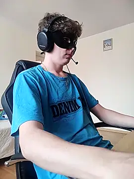 Milo 100 online show from April 19, 7:42 am