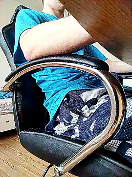 Milo 100 online show from April 10, 12:56 pm