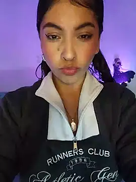 Fox Roxxan online show from July 1, 3:29 am