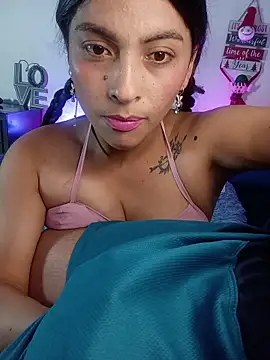 Fox Roxxan online show from December 4, 3:38 am