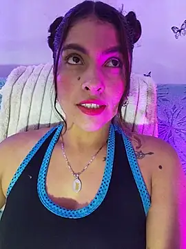 Fox Roxxan online show from June 7, 2:17 am