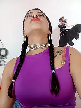 Fox Roxxan online show from November 18, 1:10 am