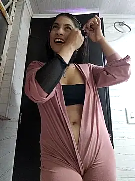 Fox Roxxan online show from April 12, 3:10 am