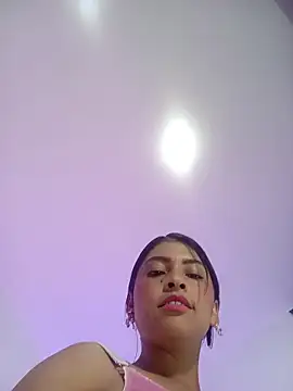 Fox Roxxan online show from November 23, 5:06 am