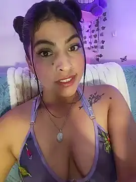 Fox Roxxan online show from June 19, 2:28 am