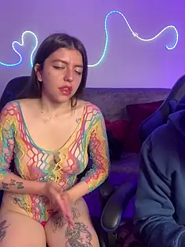 Snapshot of antonelaXantonysex chatting on September 29, 3:17 pm antonelaXantonysex online show from September 29, 3:17 pm